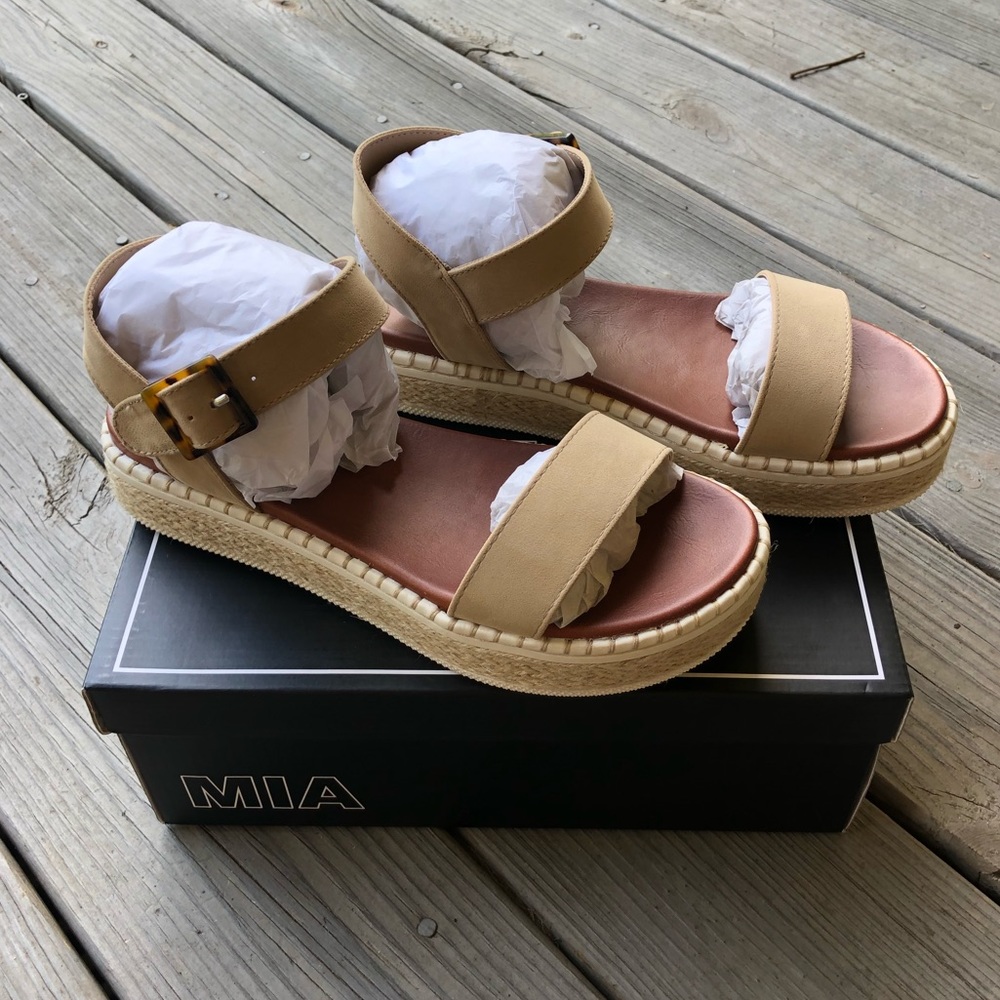 Mia Dawna Espadrilla Flatform Sandal